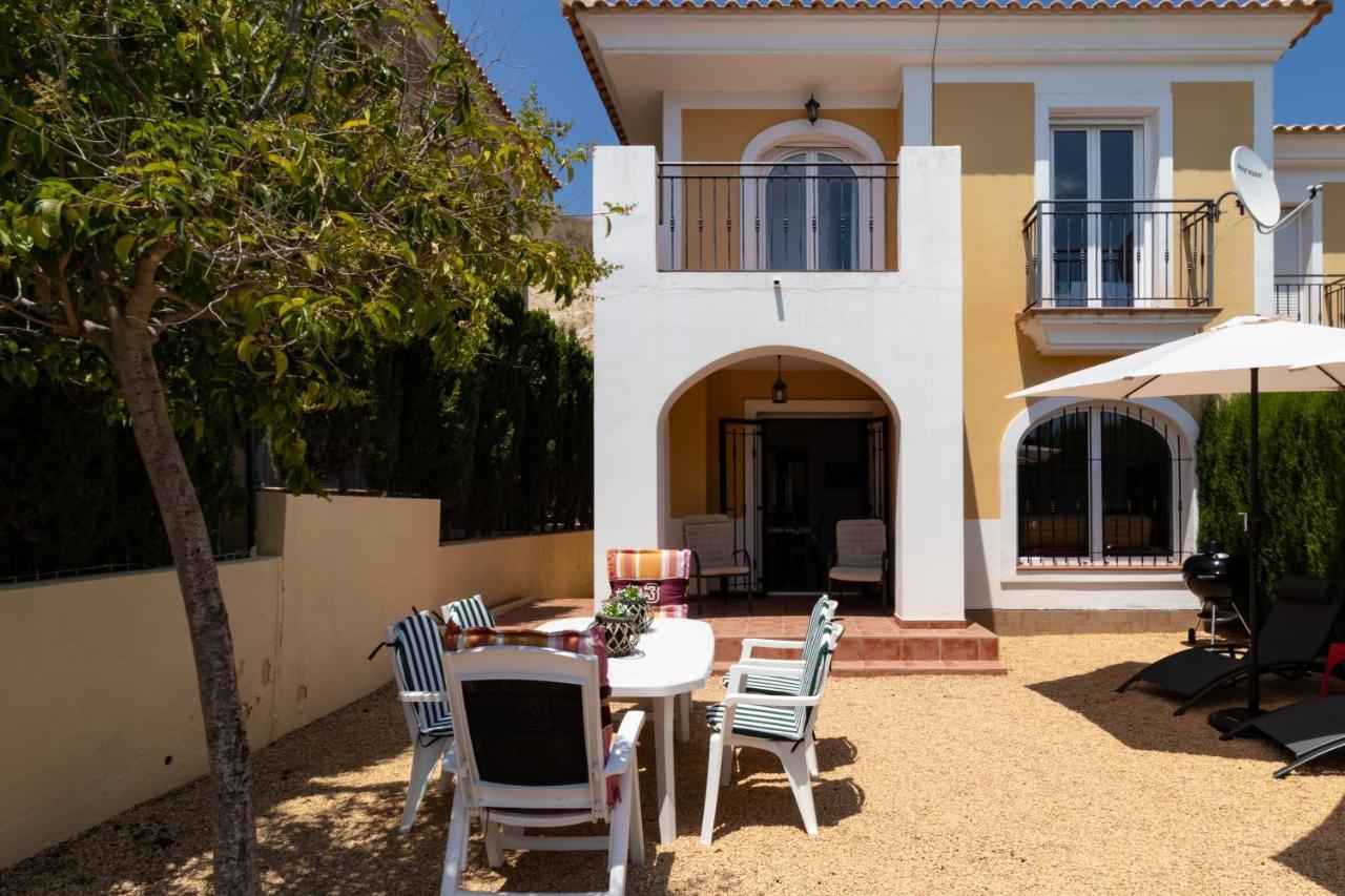 فيلا Casa La Rosaleda موتيكْتْساميل المظهر الخارجي الصورة
